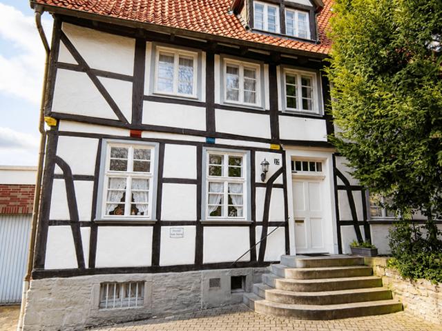 Haus zum Kaufen in Soest 399.000,00 EUR 290 m²