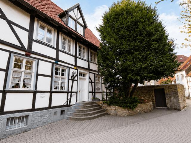 Haus zum Kaufen in Soest 470.000,00 EUR 290 m²