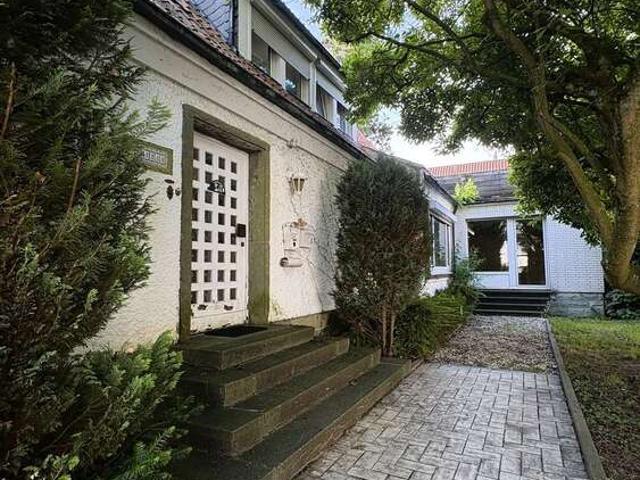Haus zum Kaufen in Soest 695.000,00 EUR 273.47 m²