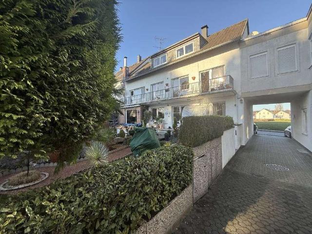 Haus zum Kaufen in Solingen 1.500.000,00 EUR 887.18 m²