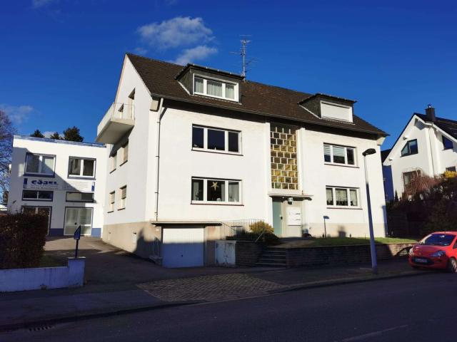 Haus zum Kaufen in Solingen 1.375.000,00 EUR 857.86 m²
