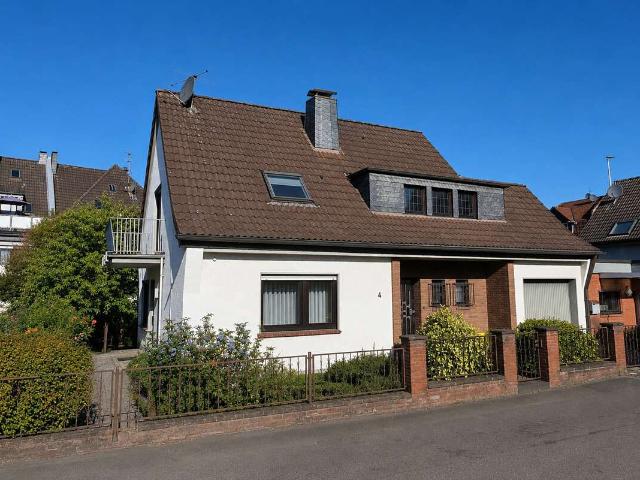 Haus zum Kaufen in Solingen 298.000,00 EUR 180 m²