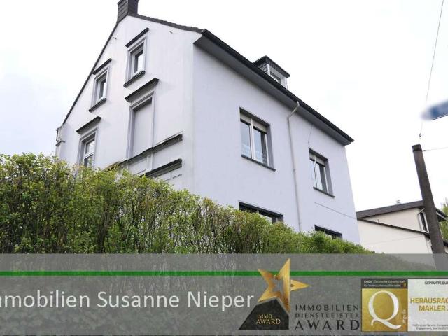 Haus zum Kaufen in Solingen 380.000,00 EUR 205 m²