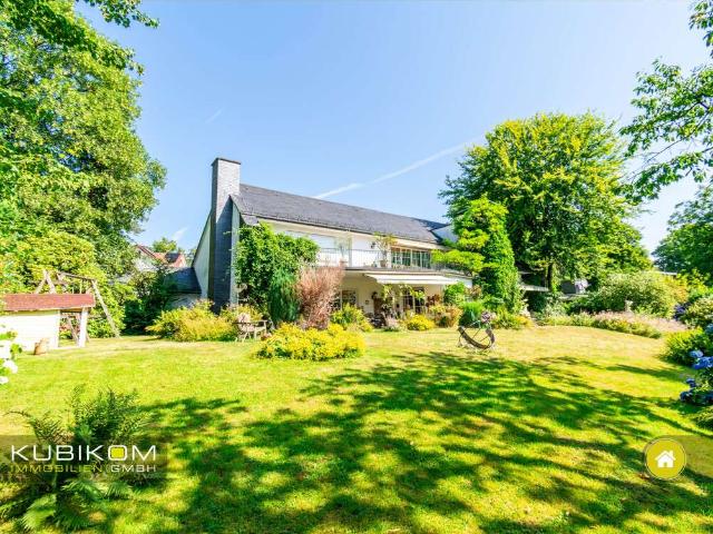 Haus zum Kaufen in Solingen 950.000,00 EUR 326.84 m²