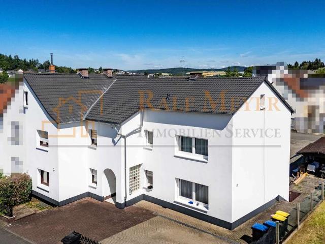 Haus zum Kaufen in Solms 648.500,00 EUR 221 m²