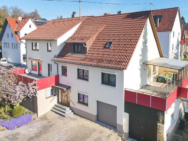 Haus zum Kaufen in Sonnenbühl Undingen 375.000,00 EUR 203.04 m²
