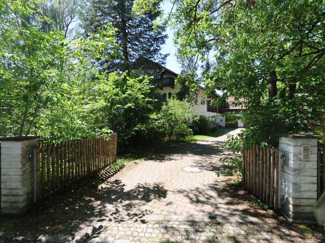 Haus zum Kaufen in Sauerlach 1.250.000,00 EUR 230 m²