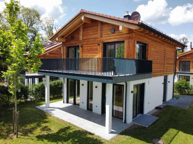 Haus zum Kaufen in Sauerlach 2.190.000,00 EUR 147 m²