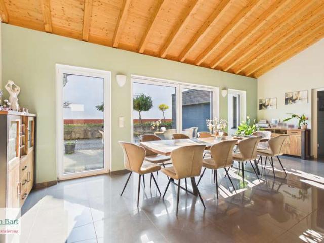 Haus zum Kaufen in Saarburg 640.800,00 EUR 230 m²