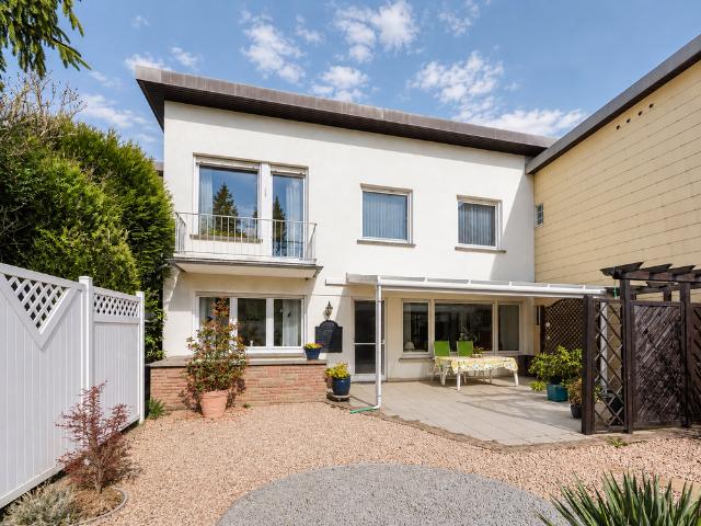 Haus zum Kaufen in Saarbrücken 299.000,00 EUR 158 m²