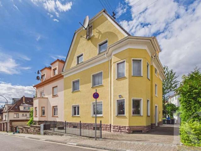 Haus zum Kaufen in Saarbrücken 329.000,00 EUR 259.85 m²
