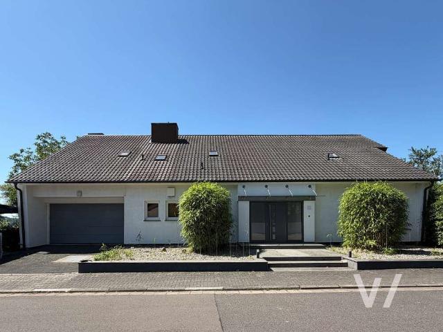 Haus zum Kaufen in Saarbrücken 930.000,00 EUR 419 m²