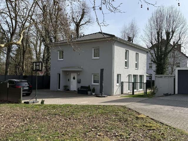 Haus zum Kaufen in Saarlouis, Beaumarais 995.000,00 EUR 197 m²