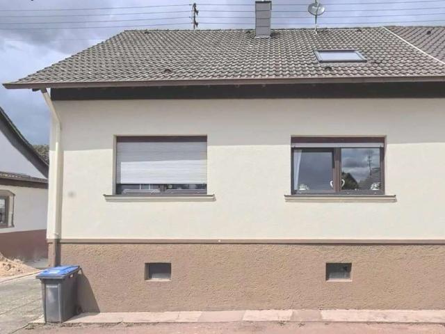 Haus zum Kaufen in Saarwellingen 265.000,00 EUR 135 m²