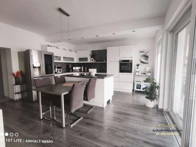 Haus zum Kaufen in Sandersdorf Brehna 300.000,00 EUR 130.89 m²