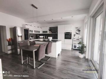 Haus zum Kaufen in Sandersdorf Brehna 300.000,00 EUR 130.89 m²