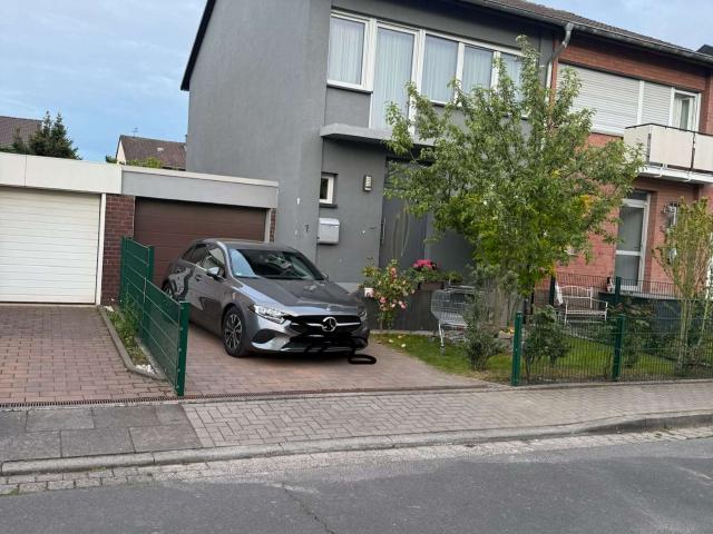 Haus zum Kaufen in Sankt Augustin 490.000,00 EUR 83 m²