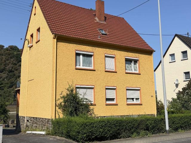 Haus zum Kaufen in Sankt Goarshausen 255.000,00 EUR 187 m²