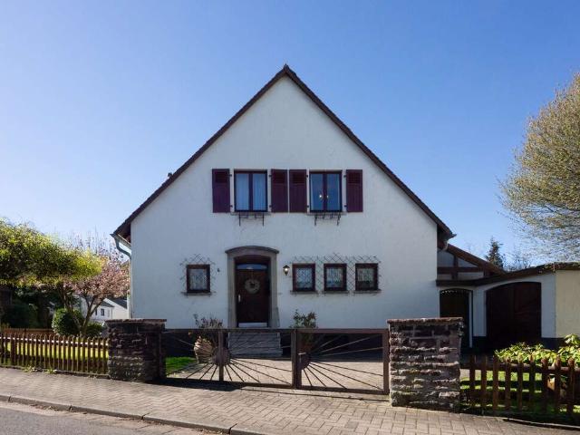 Haus zum Kaufen in Sankt Ingbert 395.000,00 EUR 144 m²