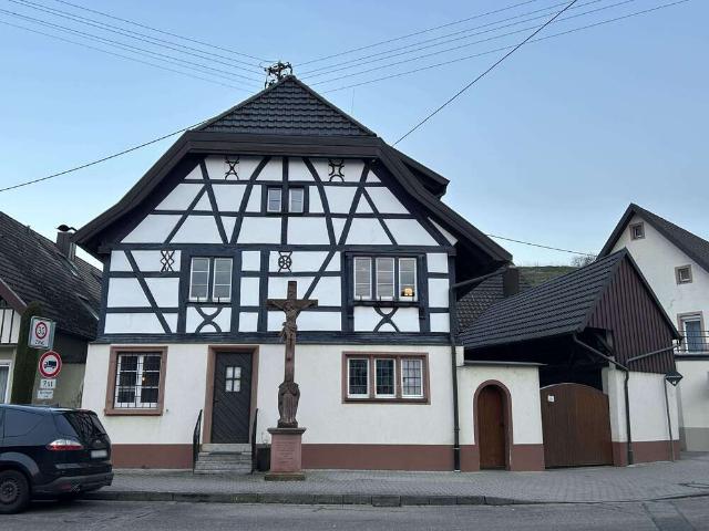 Haus zum Kaufen in Sasbach 549.000,00 EUR 271 m²