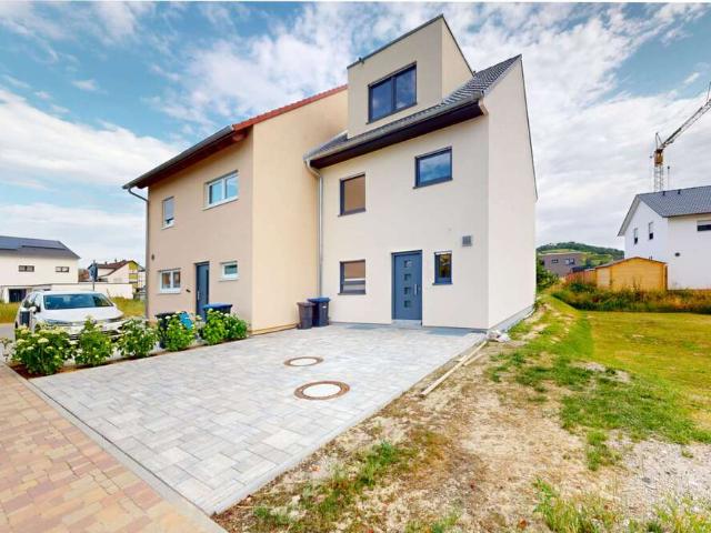 Haus zum Kaufen in Sasbach am Kaiserstuhl 585.000,00 EUR 129.21 m²