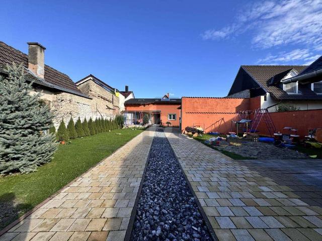 Haus zum Kaufen in Sasbach am Kaiserstuhl 630.000,00 EUR 170 m²