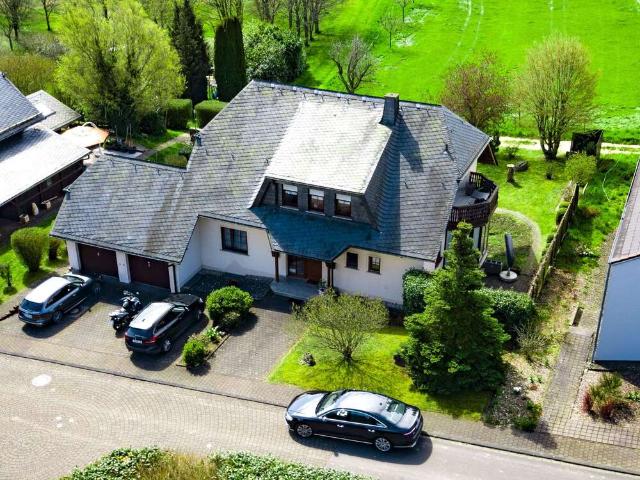 Haus zum Kaufen in Schauren 320.000,00 EUR 274.59 m²