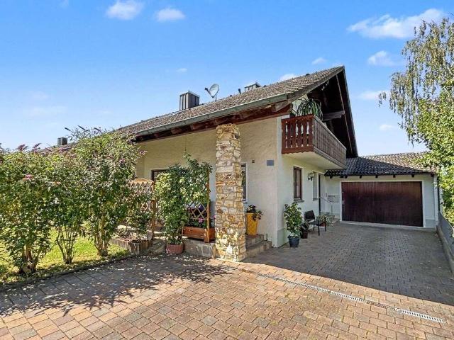 Haus zum Kaufen in Schernfeld 439.000,00 EUR 216.39 m²