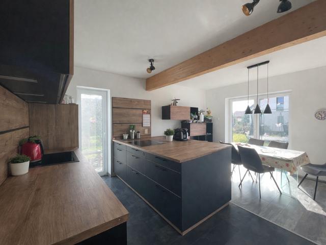 Haus zum Kaufen in Schkopau 450.000,00 EUR 120 m²