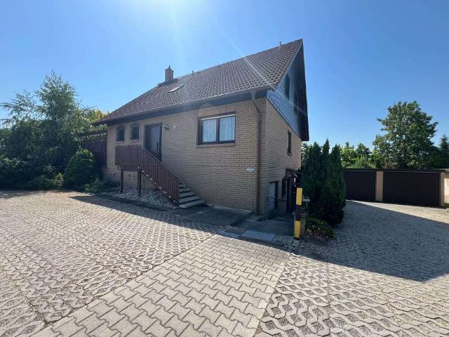 Haus zum Kaufen in Schkopau OT Ermlitz 495.000,00 EUR 279 m²