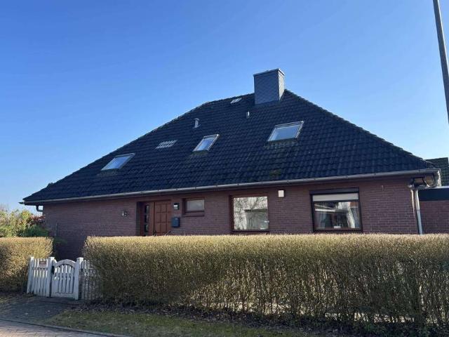 Haus zum Kaufen in Schiffdorf 340.000,00 EUR 219 m²