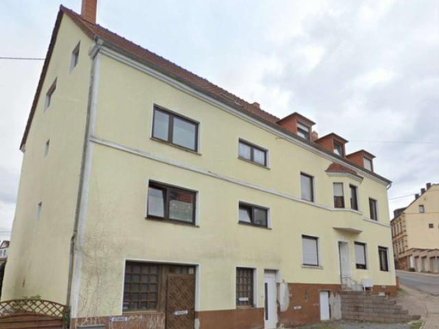 Haus zum Kaufen in Schiffweiler 698.000,00 EUR 450 m²