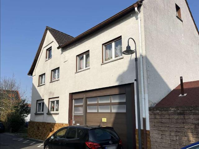 Haus zum Kaufen in Schöneck 450.000,00 EUR 287.73 m²
