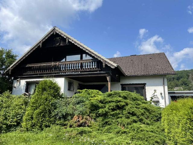 Haus zum Kaufen in Schönecken 250.000,00 EUR 122 m²