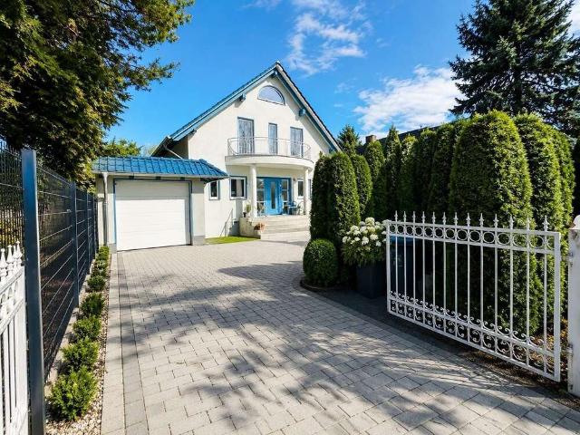 Haus zum Kaufen in Schönefeld 965.000,00 EUR 199 m²