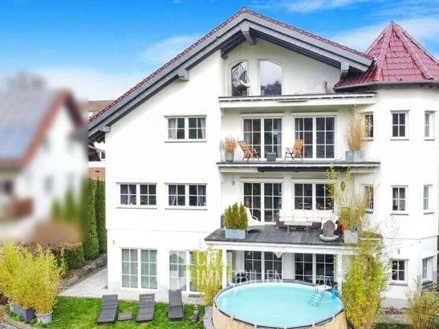 Haus zum Kaufen in Schöffengrund 879.000,00 EUR 475 m²