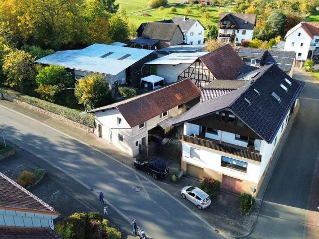 Haus zum Kaufen in Schöffengrund Niederwetz 549.000,00 EUR 358 m²