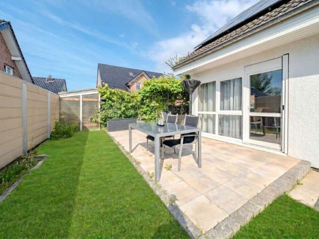 Haus zum Kaufen in Schloß Holte Stukenbrock 495.000,00 EUR 179 m²