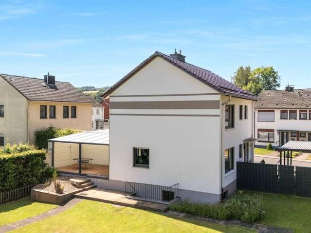 Haus zum Kaufen in Schleiden 355.000,00 EUR 100 m²