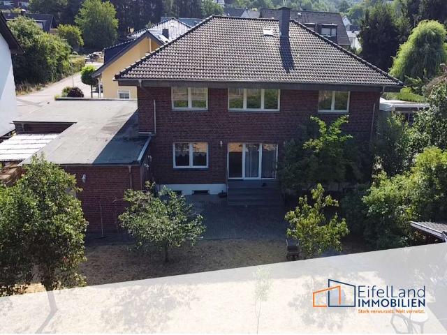 Haus zum Kaufen in Schleiden 619.000,00 EUR 220 m²