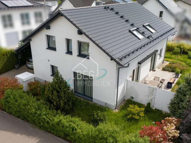 Haus zum Kaufen in Schwäbisch Gmünd 689.000,00 EUR 198.73 m²