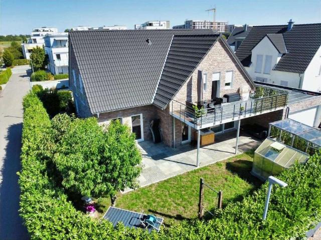 Haus zum Kaufen in Schwäbisch Hall 910.000,00 EUR 180.92 m²