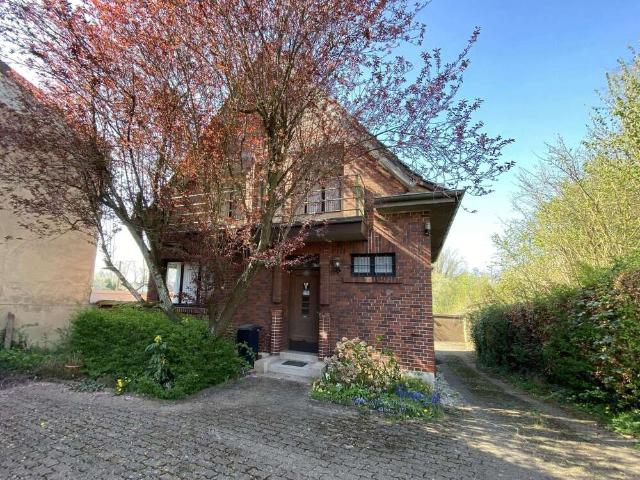 Haus zum Kaufen in Schwalbach 278.000,00 EUR 145 m²