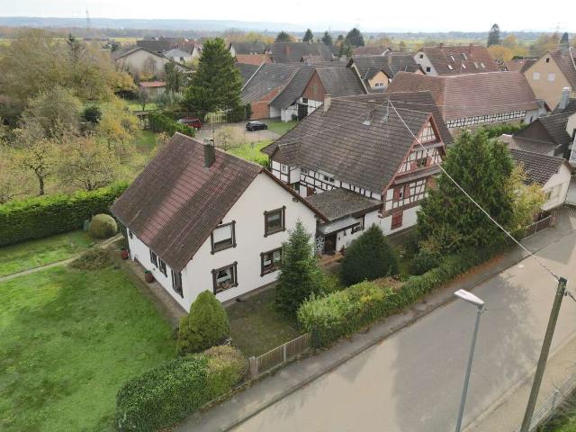 Haus zum Kaufen in Schwanau Nonnenweier 495.000,00 EUR 300 m²