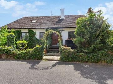 Haus zum Kaufen in Schwarzenbruck Unterlindelburg 380.000,00 EUR 152.35 m²