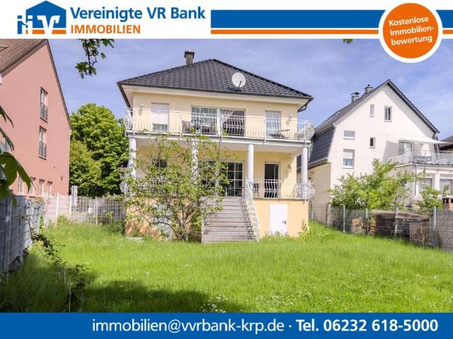 Haus zum Kaufen in Schwetzingen 1.880.000,00 EUR 236 m²