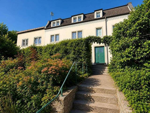 Haus zum Kaufen in Schweinfurt 360.000,00 EUR 183 m²