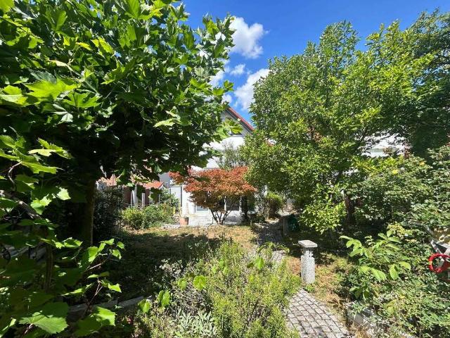 Haus zum Kaufen in Schwieberdingen 1.150.000,00 EUR 261 m²