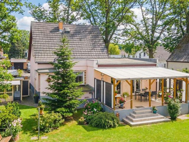 Haus zum Kaufen in Schulzendorf 430.000,00 EUR 115.49 m²