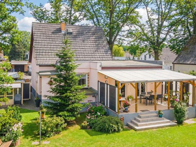Haus zum Kaufen in Schulzendorf 430.000,00 EUR 115.49 m²